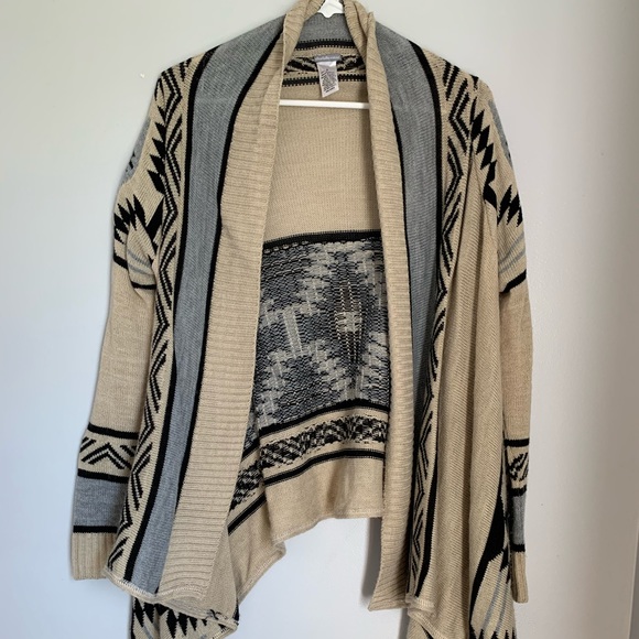 Aztec pattern Cardigan - Picture 3 of 4